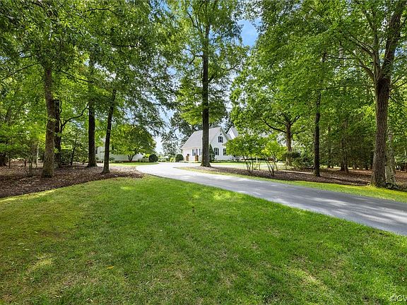 2nd image of 707 Meadow View Rdg