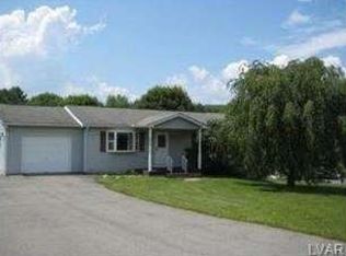 1283 Bunny Ln, Brodheadsville, PA 18322
