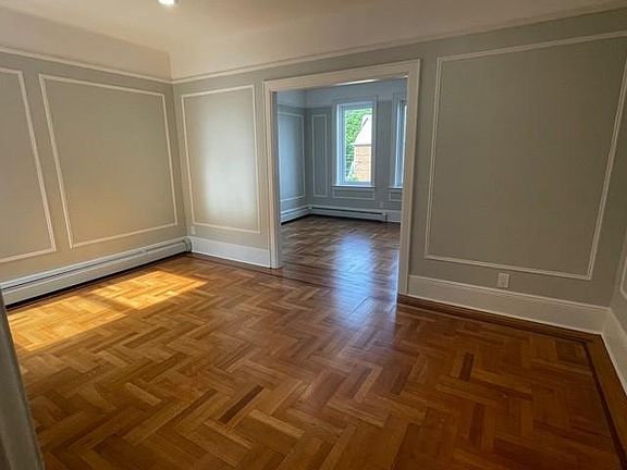 4th image of 2006 E 26th St Floor 2