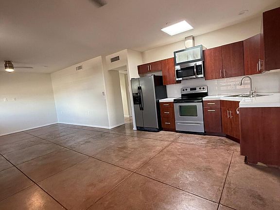 2nd image of 2120 S 10th Ave