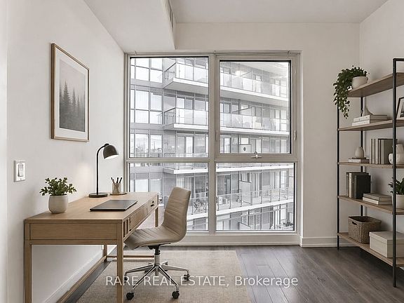 4th image of 10 Park Lawn Rd #422