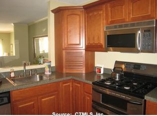 50 Foxbridge Village Rd #50, Branford, CT 06405