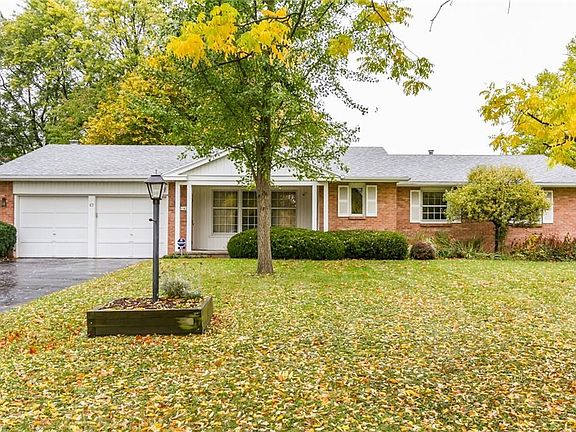 4th image of 67 Harper Dr