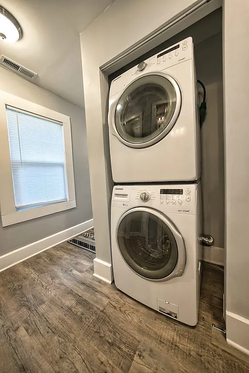 1 bed, $2,200 — Photo 2