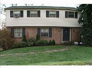 216 Cypress Hill Dr, Pittsburgh, PA