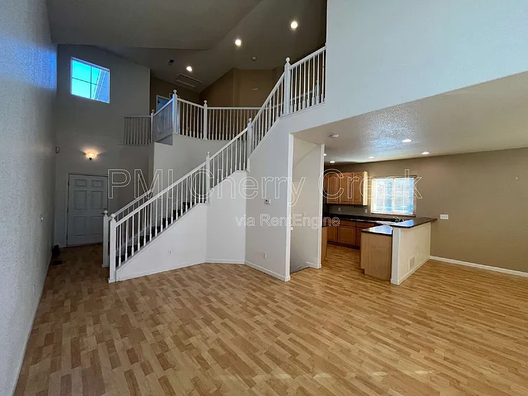 5271 Canyon View Dr — Photo 4
