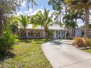 121 10th Ave, Vero Beach, FL 32962