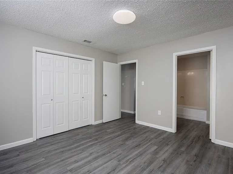 12023 Roddy Rd — Photo 5