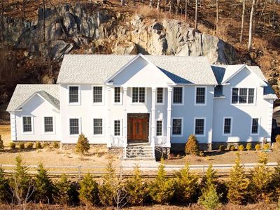 260 Mill River Rd, Chappaqua, NY, 10570