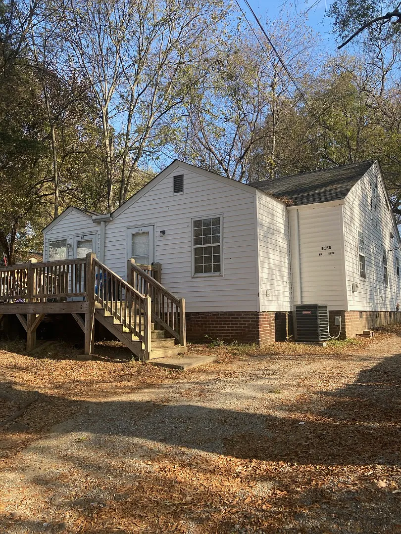 115 Crowell Drive Southwest - 115A Crowell Dr SW — Photo 4