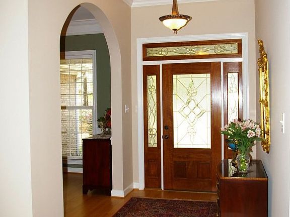 2nd image of 23924 Montrose Woods Dr