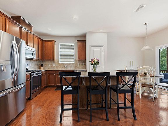 4th image of 3405 Sutters Mill Ln