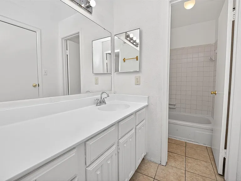 6001 Reims Rd #802 — Photo 18