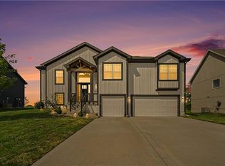 6004 NE 120th St, Kansas City, MO 64156