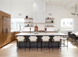 310 Goldenrod Ave, Corona Del Mar, CA 92625