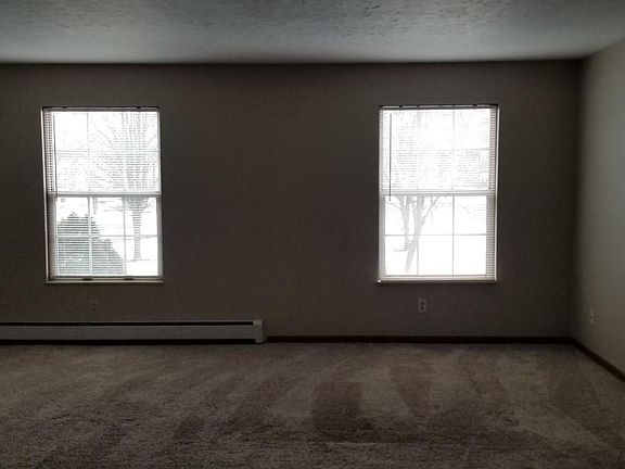 4th image of 3894 Indian Run Dr #5