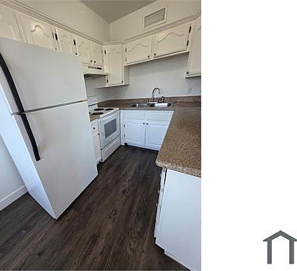 1st image of 412 W Monroe Ave APT 2