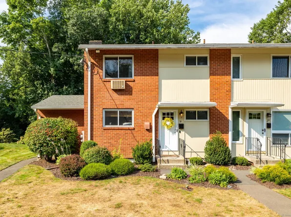 31 Centerbrook Road, Hamden, CT 06518