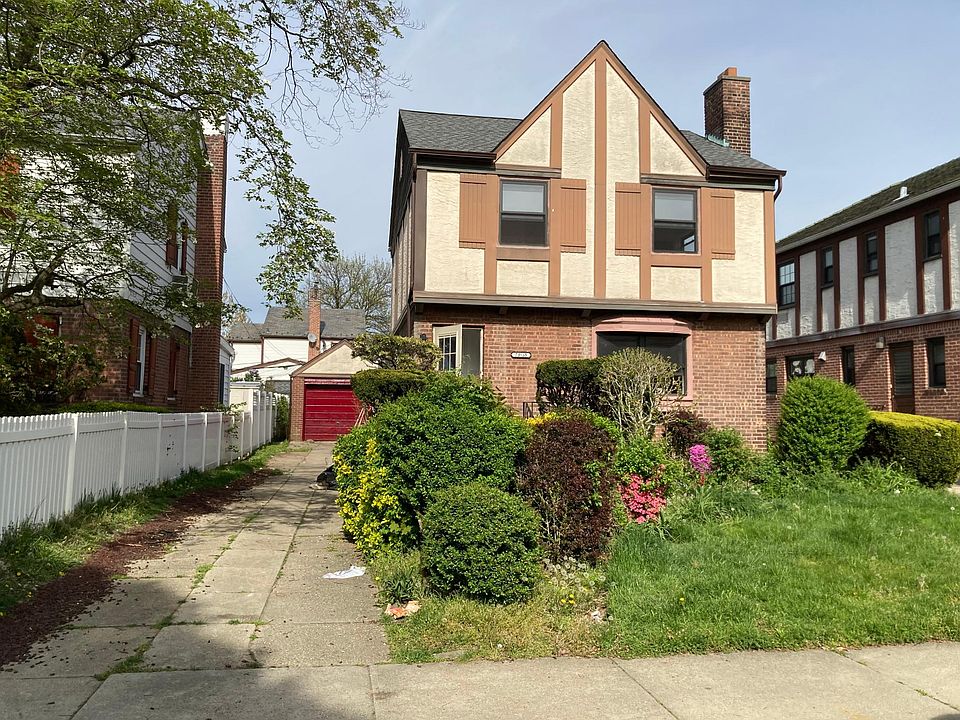 1st image of 73 Avenue 193 St