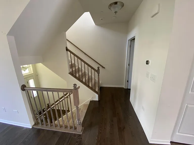 2873 Henley Ln — Photo 6