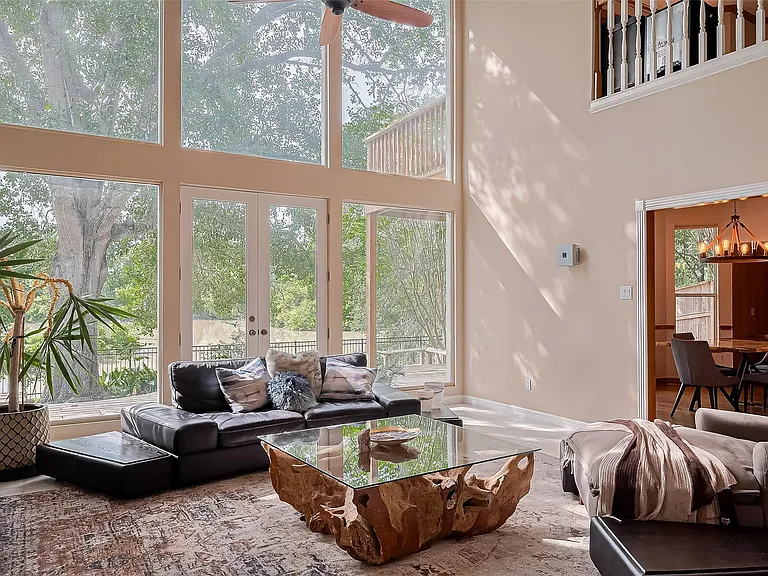 1123 Horseshoe Dr — Photo 7