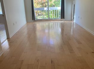 950 Massachusetts Ave APT 2B, Cambridge, MA 02139