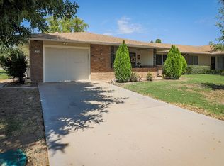 9516 W Sandstone Dr, Sun City, AZ 85351