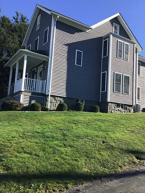 2 bed, 1200 sqft, $1,900 — Photo 2