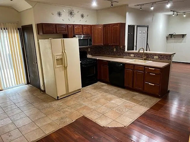 327 Boggs Ave #1 — Photo 5