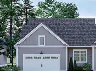 18 Wiggins Dr, Malta, NY 12020