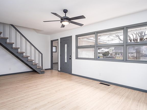 2nd image of 4098 Ural Ave