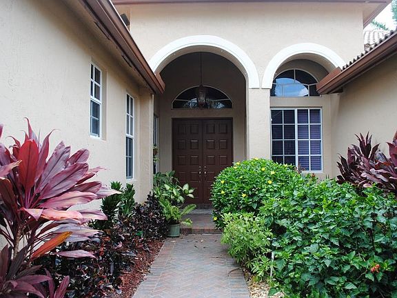 4th image of 4272 SW 186th Ave