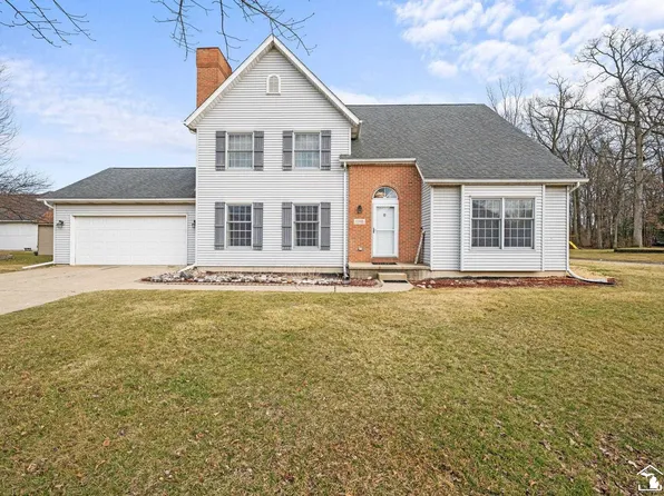 1100 Donnalee Dr, Monroe, MI 48162