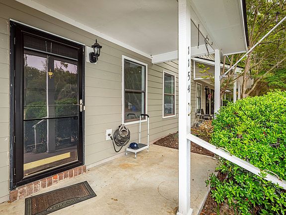 3rd image of 1154 Julian Clark Rd