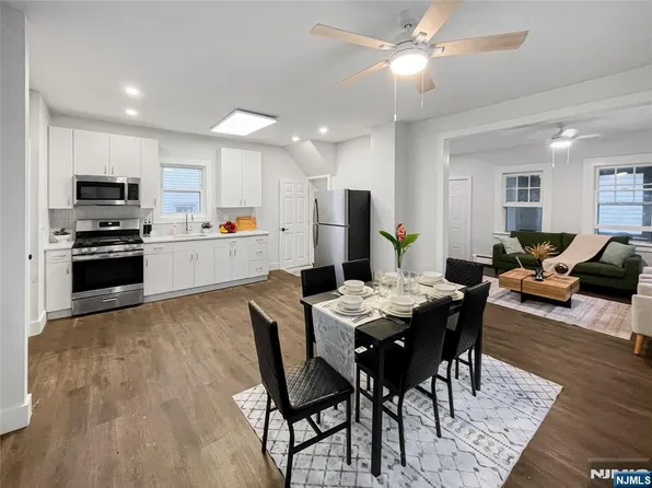 81 Franklin Rd, Teaneck, NJ 07666