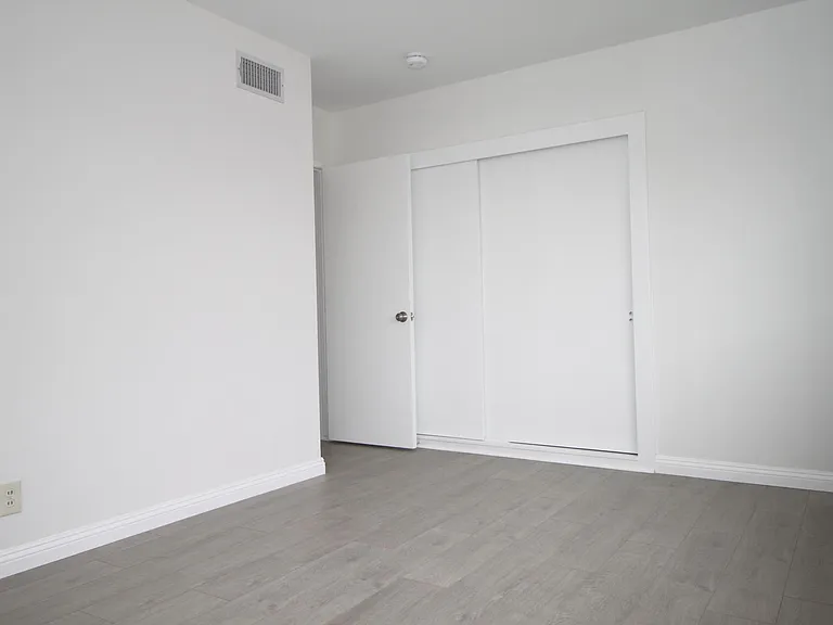 1290 Brightwood St — Photo 3