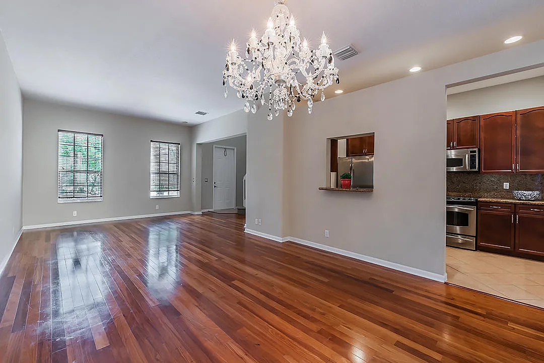 3 bed, 2.5 bath, 1867 sqft, $3,199 — Photo 4