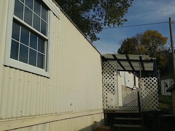 2nd image of 3219 Winchester Ave