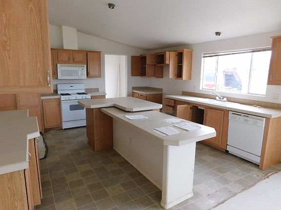 2nd image of 668 Brink Cir
