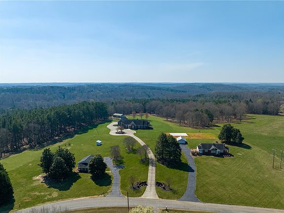 2nd image of 421 E Church Rd