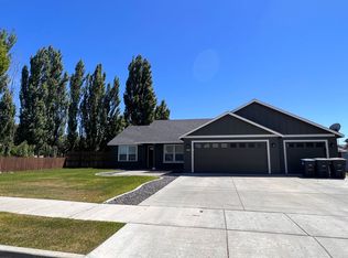 1501 E Megan Dr, Moses Lake, WA 98837
