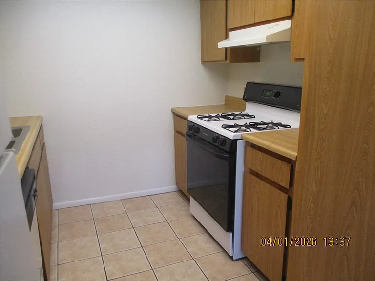 363 Rio Grande Ct #B — Photo 6