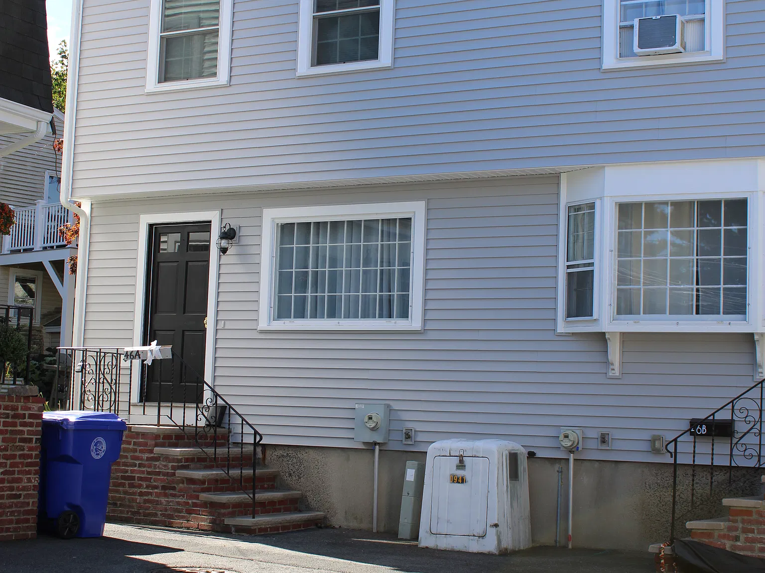 2 bed, 1.5 bath, 1278 sqft, $2,450 — Photo 2