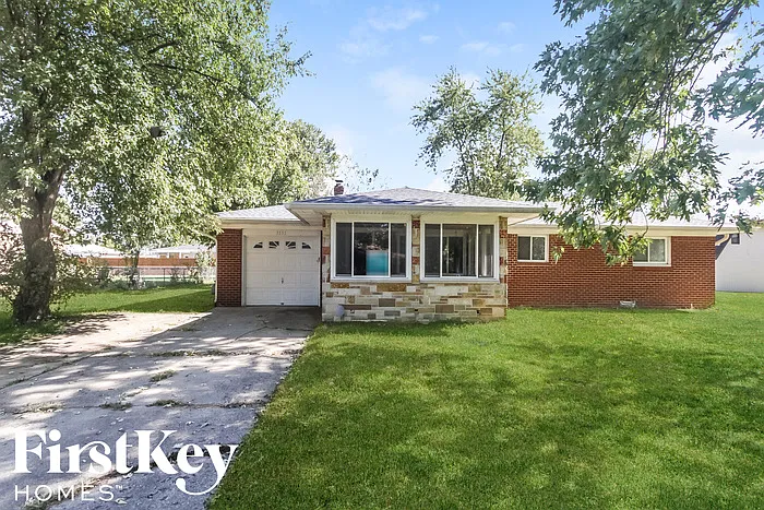 3555 S Sadlier Dr photo 1