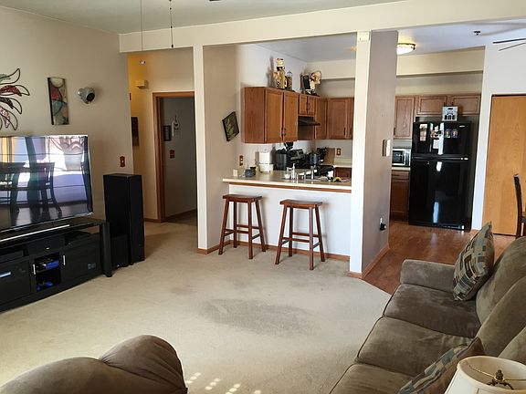 Family Room/Breakfast nook