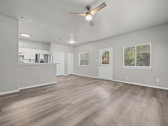 3rd image of 1801 Constantino Cir