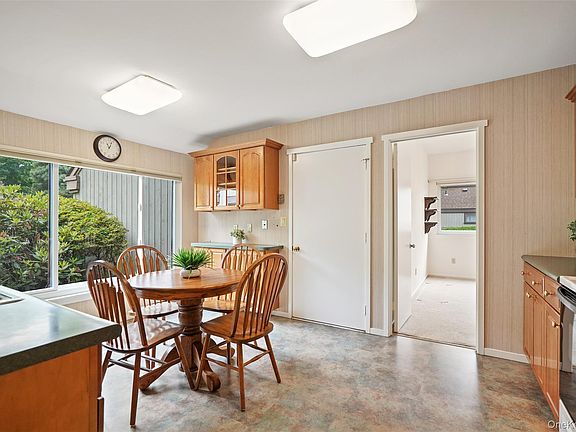 3rd image of 101 Heritage Hills Drive #A