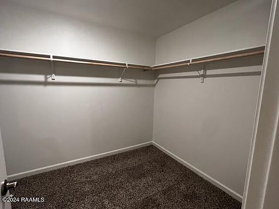 5th image of 100 Garden Oaks Ave