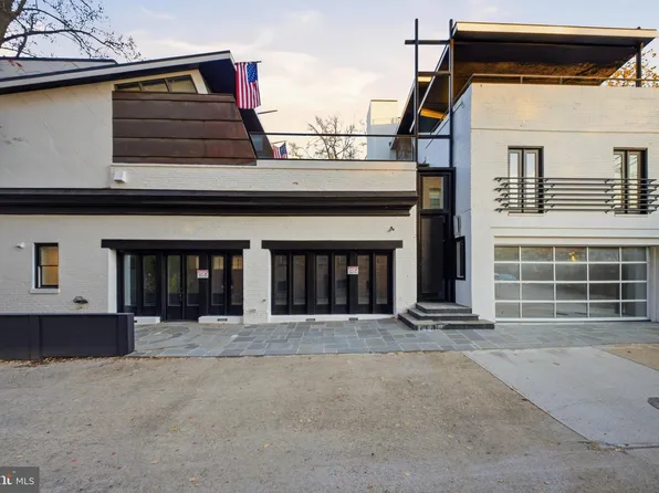 2220 Q St NW, Washington, DC 20008