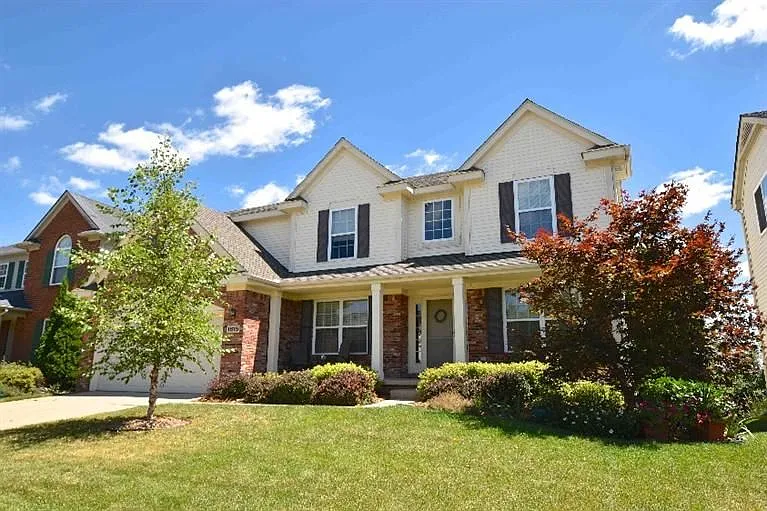 1815 Harley Dr photo 1